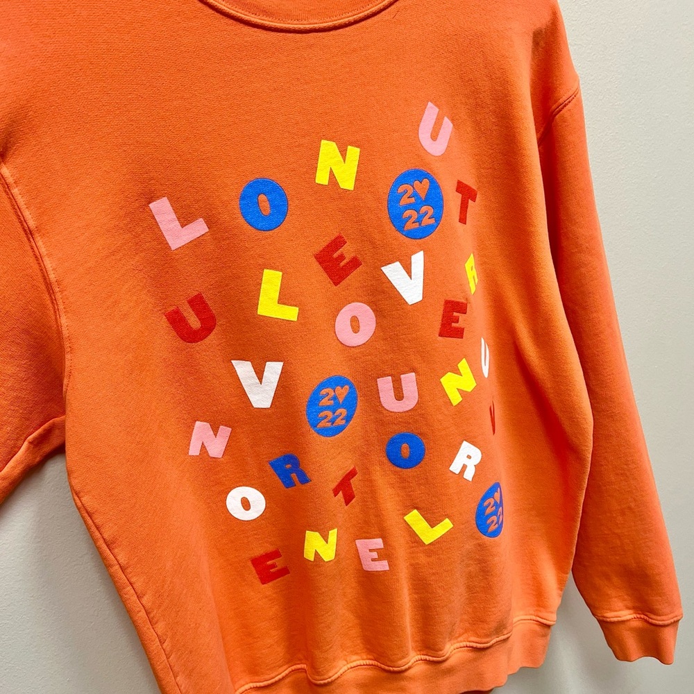 🌟HOST PICK!🌟 Harry Styles 🧡 Love on Tour 2022 Alphabet Soup Crewneck Sweatshirt - Picture 2 of 3